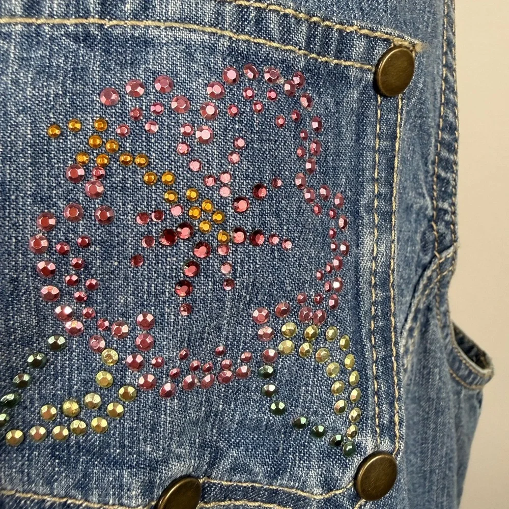 Quacker Factory Denim Dress with multi colored gem flower Size large - Picture 7 of 10